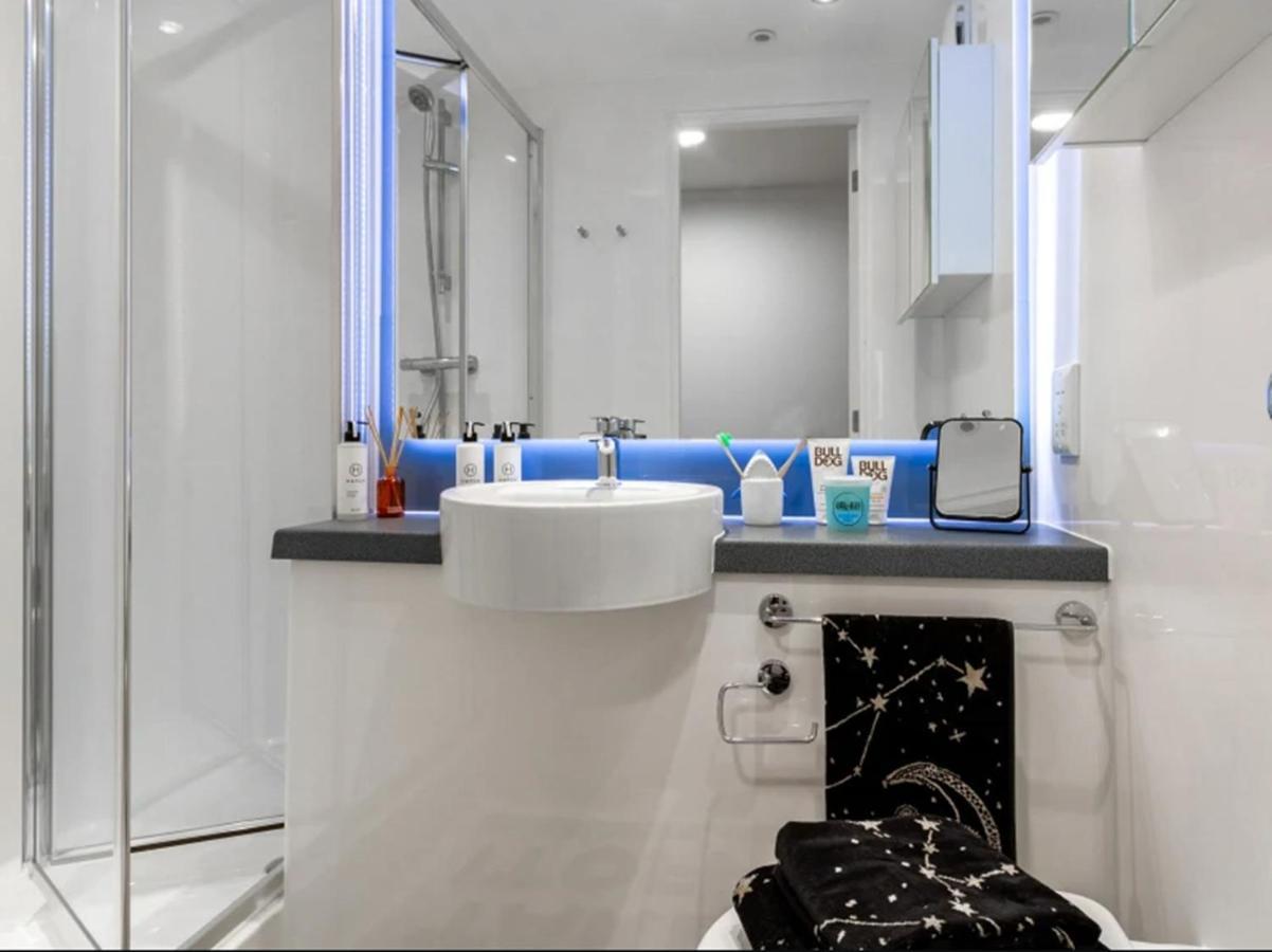Modern Rooms In Wembley, Sk 伦敦 外观 照片